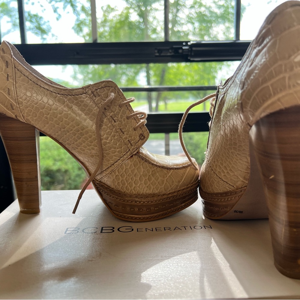 BCBGenertation Dress Shoes